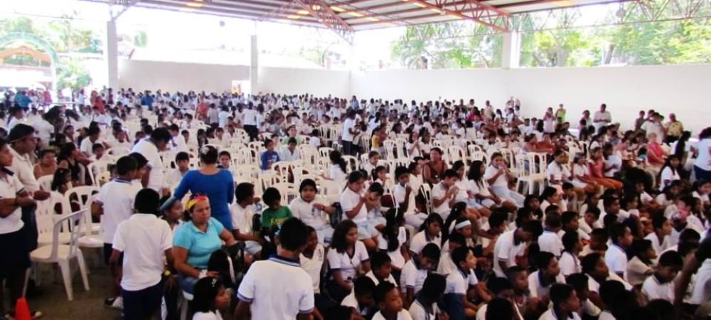 Concierto Para Escuelas En El Centro Social   